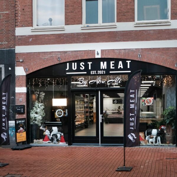 Just-Meat-slagerij-Nieuwe-Ebbingestraat-Groningen-scaled